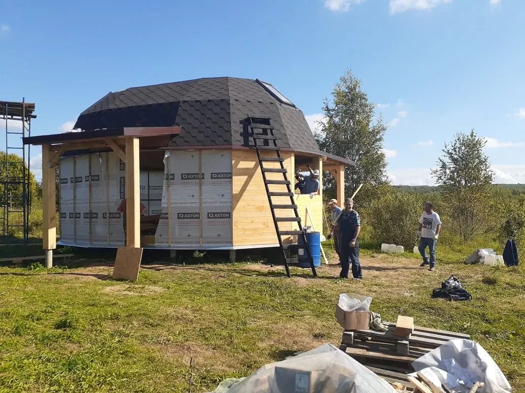 Jak zmontować dom kopułowy Kombodom D6HL w kilka dni? Jak zmontować dom kopułowy Kombodom D6HL w kilka dni?
